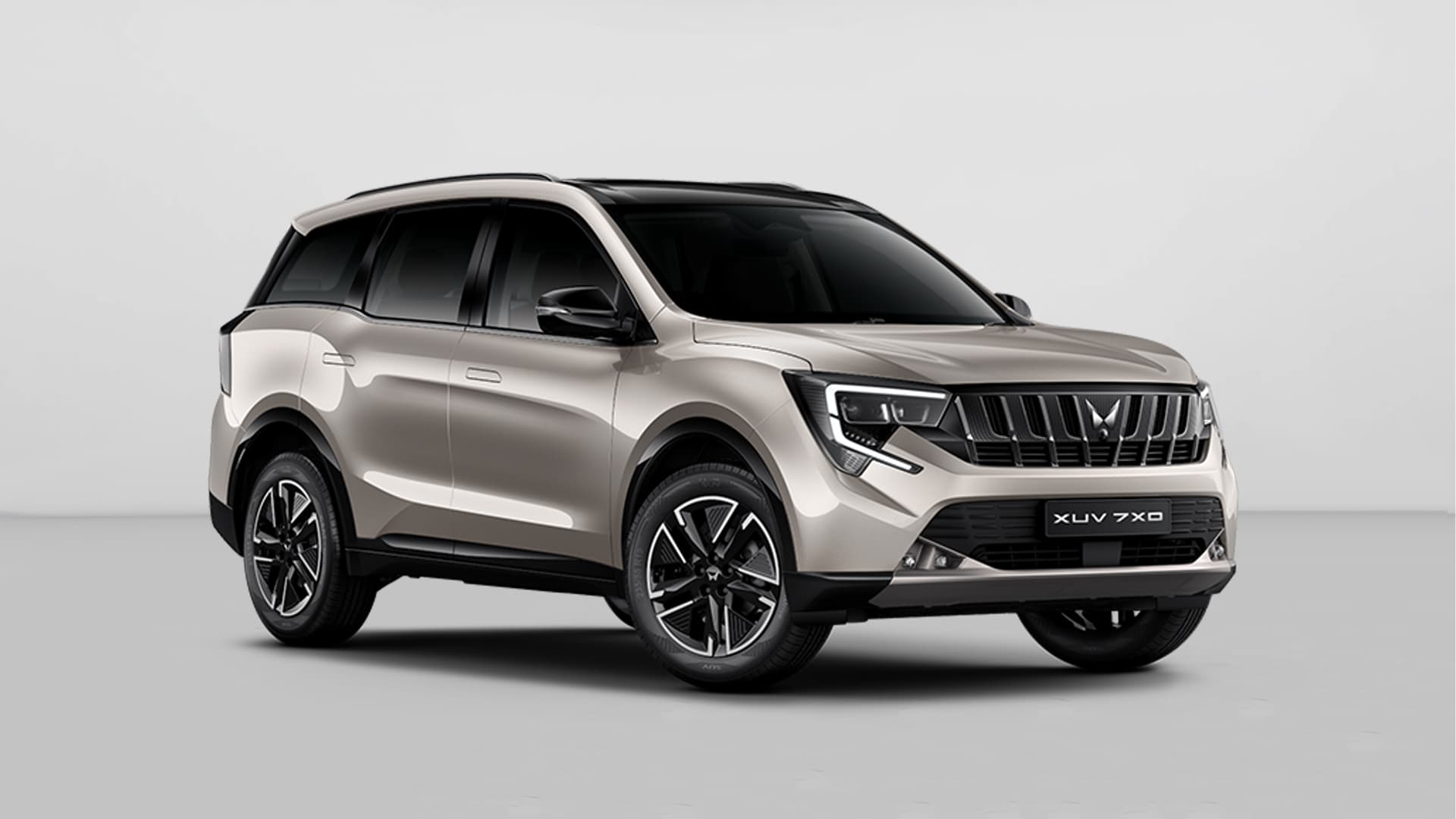 Mahindra XUV 7XO in Desert Myst Stealth Black
