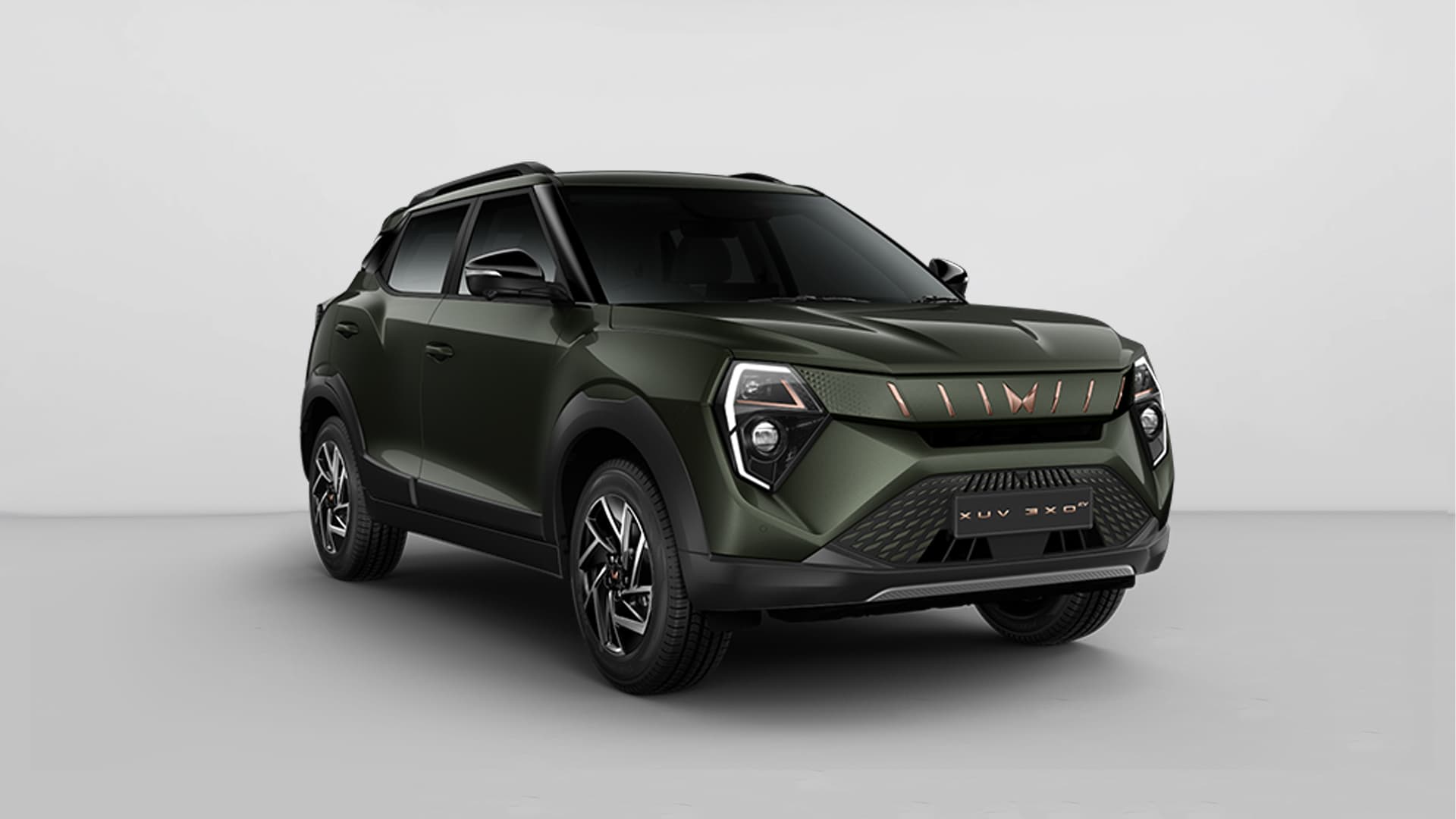 Mahindra XUV 3XO EV in Xuv3xo Ev Deepforest
