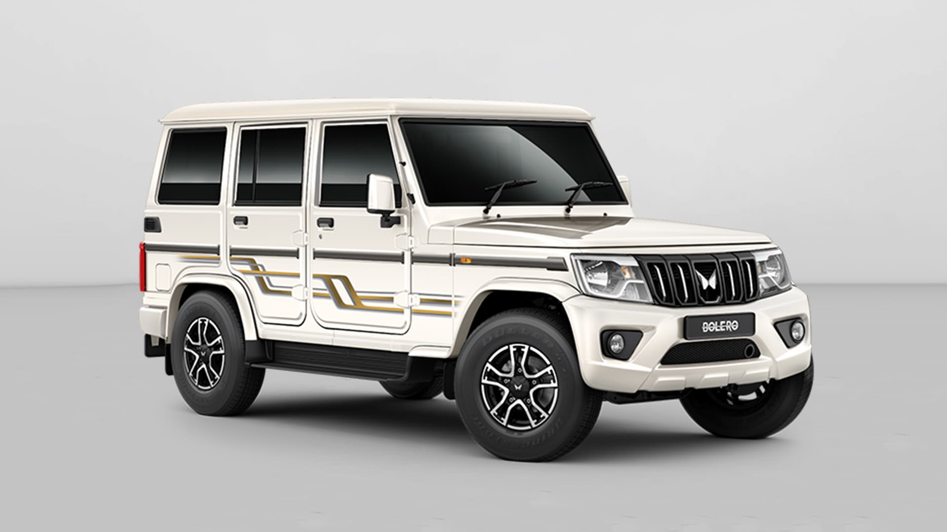 Mahindra Bolero in Diamond White